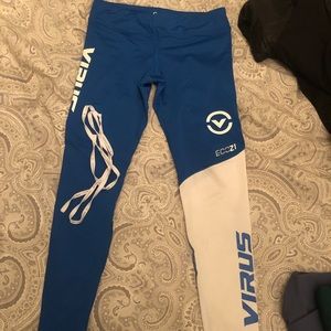 Virus compressing full length.